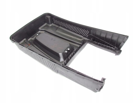 górna część kosza kosiarki GT 146NKS HKS 246N1 z łapkami.jpg