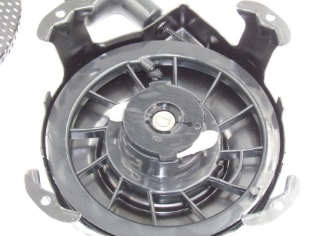 rozrusznik do silnika briggs stratton 8km industrial plus 693900 zamiennik.jpg