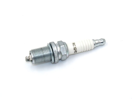 Przejdź do produktu Świeca zapłonowa Champion RC12YC do kosiarek górnozaworowych, M14 × 1,25, klucz 16 mm